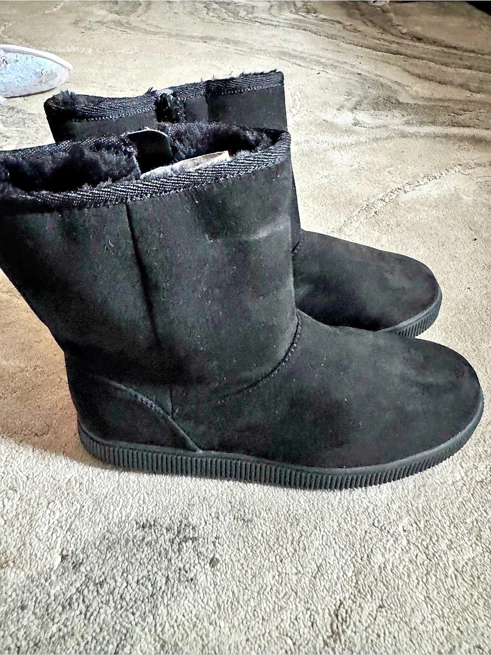 Cat & Jack Girls Black Boots Size 4